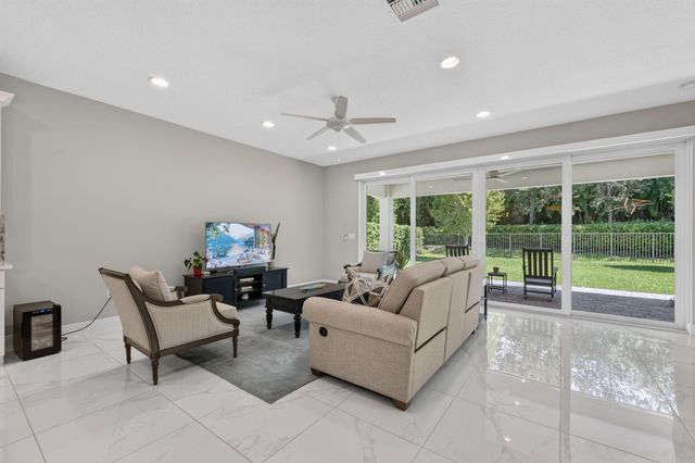 9685 Salty Bay Drive, Delray Beach, FL 33446