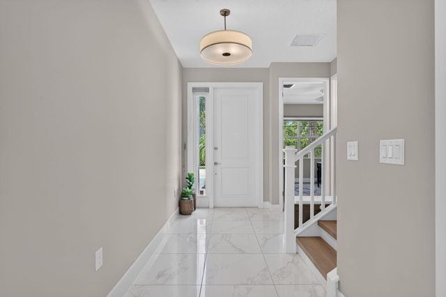 9685 Salty Bay Drive, Delray Beach, FL 33446