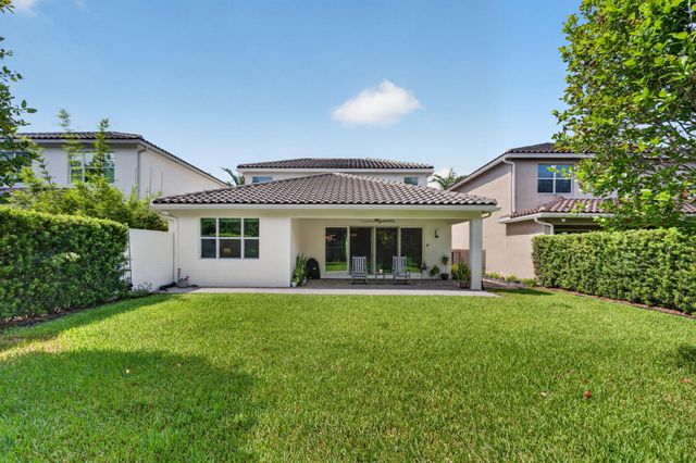 9685 Salty Bay Drive, Delray Beach, FL 33446