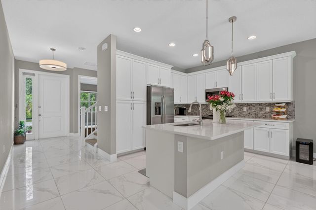9685 Salty Bay Drive, Delray Beach, FL 33446
