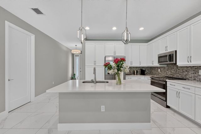 9685 Salty Bay Drive, Delray Beach, FL 33446