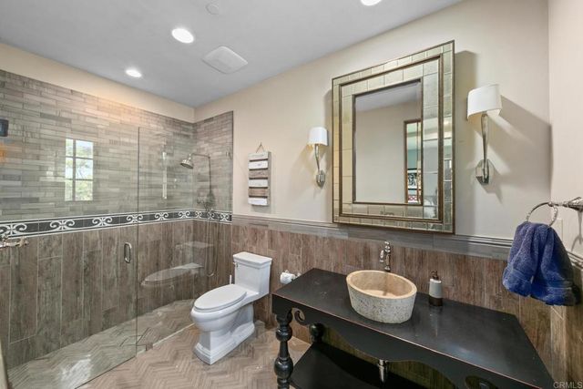 8287 Run of the Knolls, San Diego, CA 92127