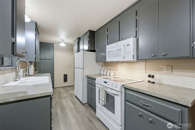 4117 Green Cove Street NW, Olympia, WA 98502
