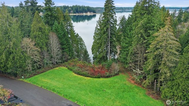 4117 Green Cove Street NW, Olympia, WA 98502