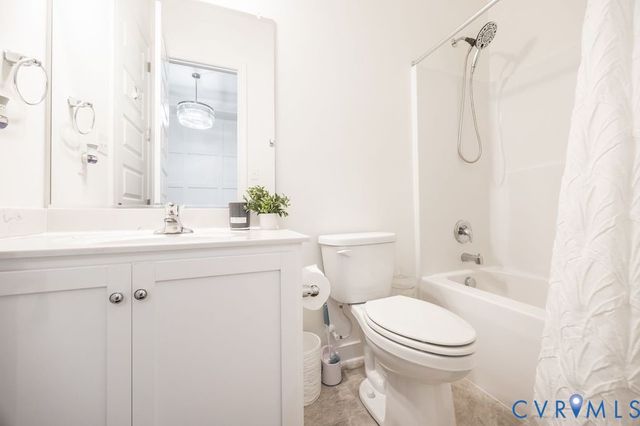 1799 Outrigger Dr, Chester, VA 23836