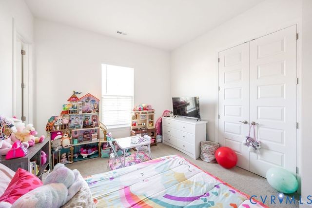 1799 Outrigger Dr, Chester, VA 23836