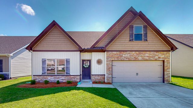 335 Providence Dr, Lebanon, TN 37087