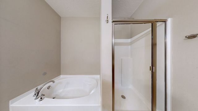 335 Providence Dr, Lebanon, TN 37087