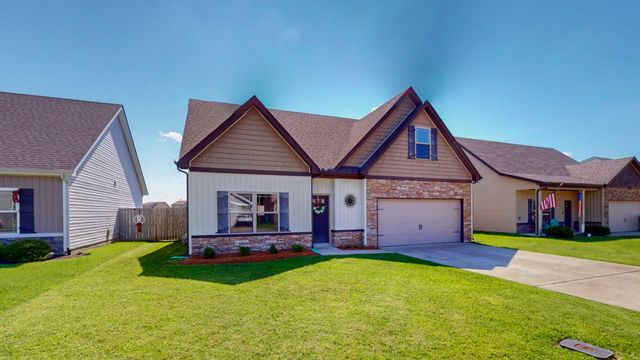 335 Providence Dr, Lebanon, TN 37087