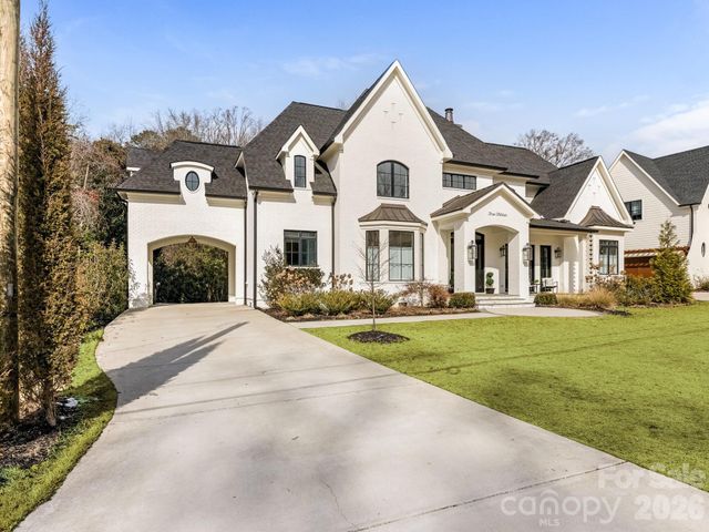 313 Wonderwood Drive, Charlotte, NC 28211