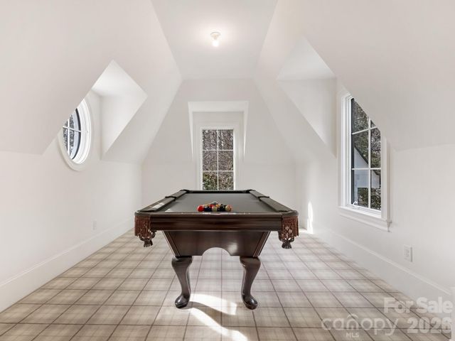 313 Wonderwood Drive, Charlotte, NC 28211