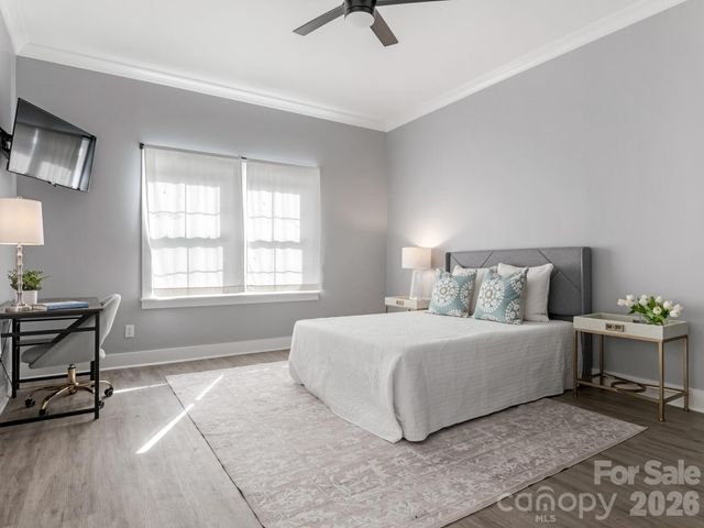 313 Wonderwood Drive, Charlotte, NC 28211