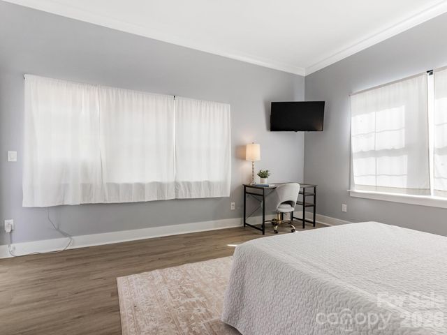 313 Wonderwood Drive, Charlotte, NC 28211