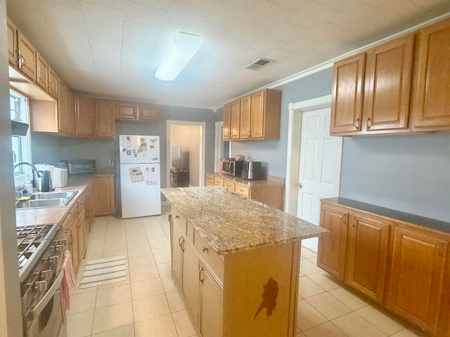 15693 East Main Street, Cut Off, LA 70345