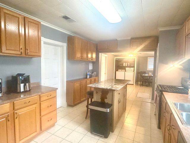 15693 East Main Street, Cut Off, LA 70345