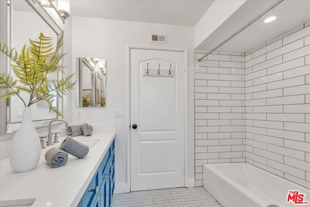 5196 Brian Lane, Encino (los Angeles), CA 91436