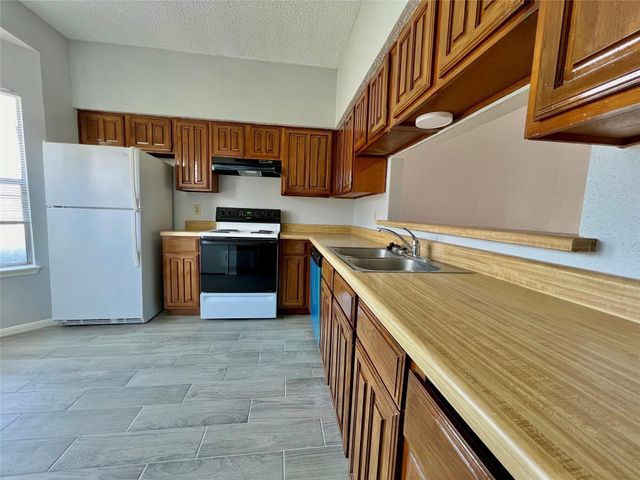 12400 Brookglade Circle 63, Houston, TX 77099