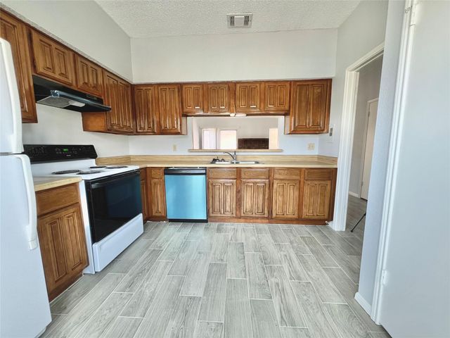 12400 Brookglade Circle 63, Houston, TX 77099