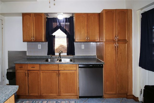 207 E Garden Road, Brentwood, PA 15227