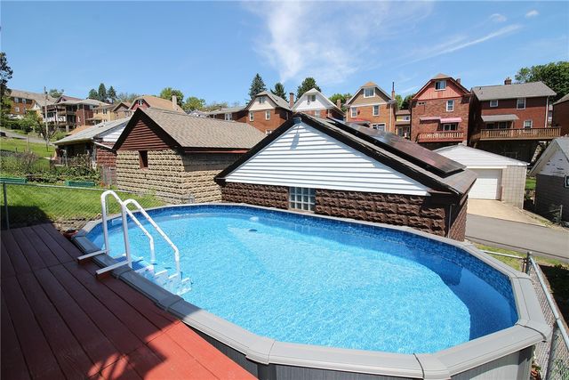 207 E Garden Road, Brentwood, PA 15227