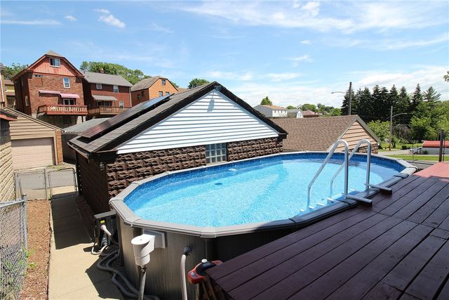 207 E Garden Road, Brentwood, PA 15227