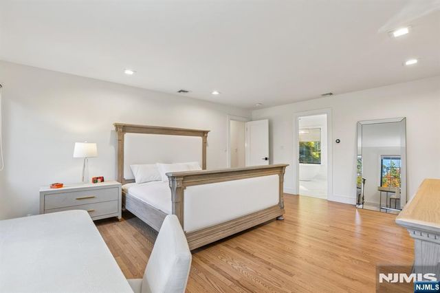 801 Pony Trail, Franklin Lakes, NJ 07417