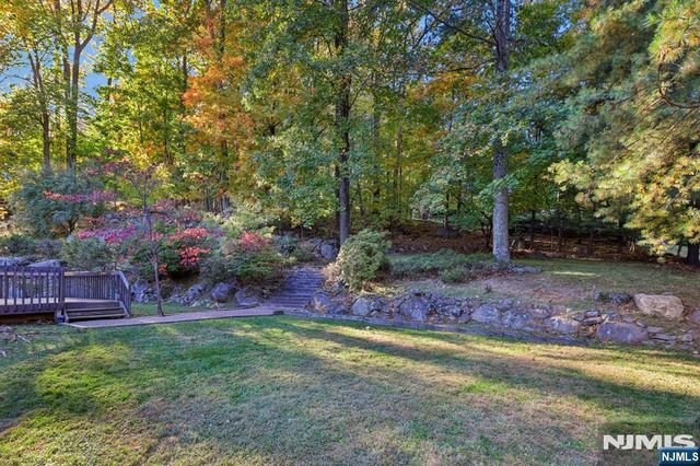 801 Pony Trail, Franklin Lakes, NJ 07417