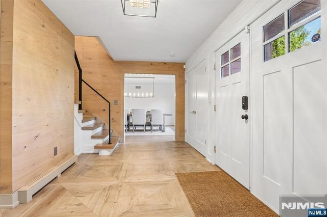 801 Pony Trail, Franklin Lakes, NJ 07417