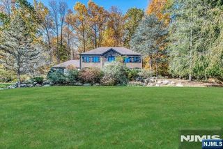 801 Pony Trail, Franklin Lakes, NJ 07417