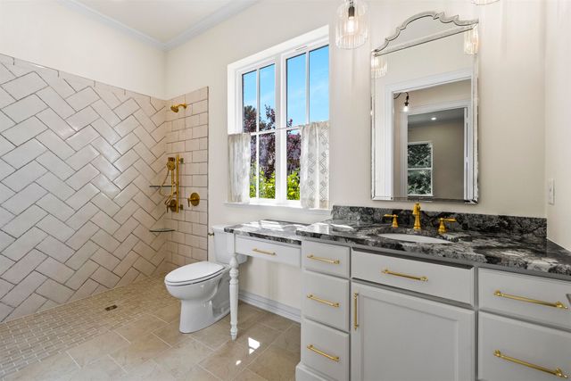 4228 Savannah Hills Lane, Longview, TX 75605