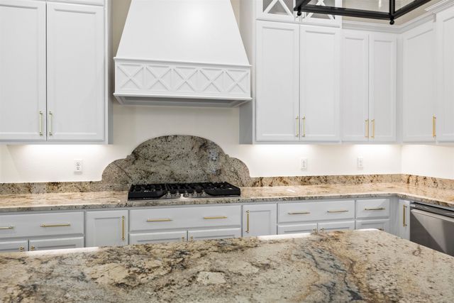 4228 Savannah Hills Lane, Longview, TX 75605