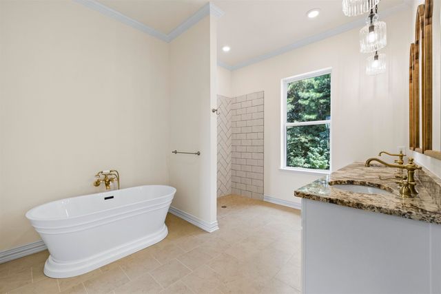 4228 Savannah Hills Lane, Longview, TX 75605