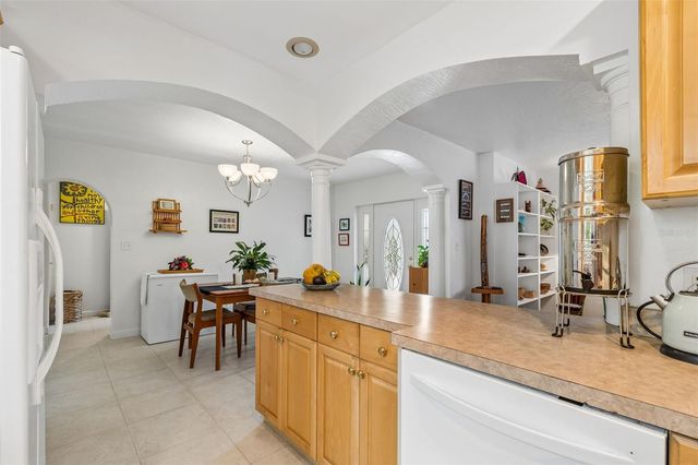 7508 13TH AVENUE N, St Petersburg, FL 33710