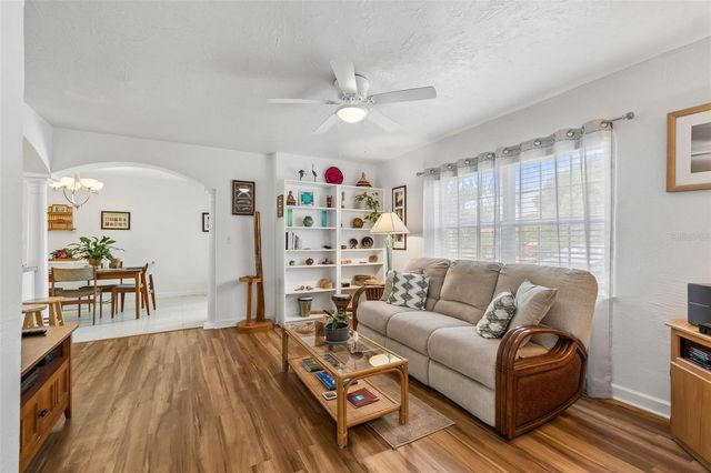 7508 13TH AVENUE N, St Petersburg, FL 33710