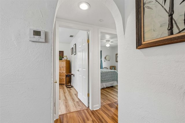 7508 13TH AVENUE N, St Petersburg, FL 33710