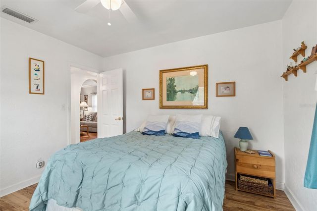 7508 13TH AVENUE N, St Petersburg, FL 33710