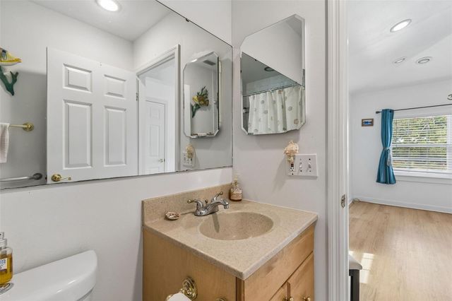 7508 13TH AVENUE N, St Petersburg, FL 33710