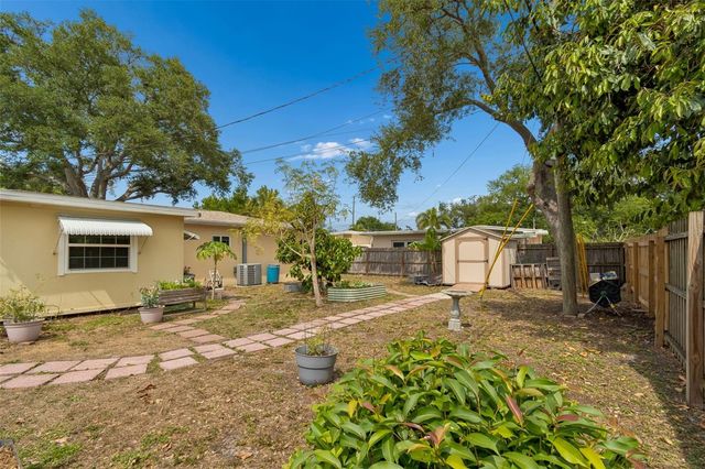 7508 13TH AVENUE N, St Petersburg, FL 33710