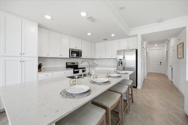 17724 GAWTHROP DRIVE 103, Bradenton, FL 34211