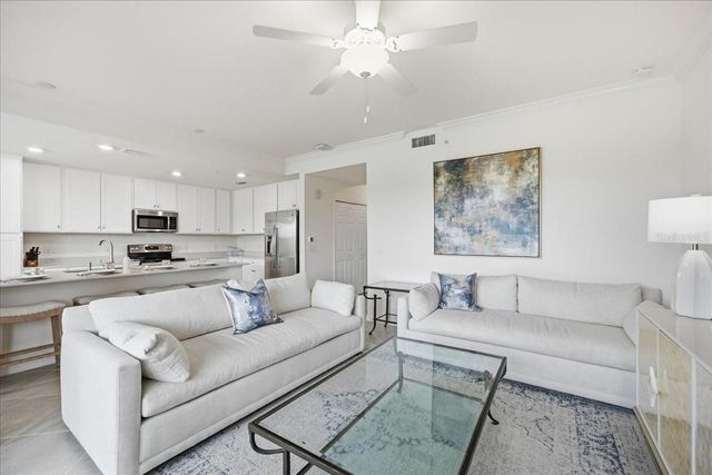 17724 GAWTHROP DRIVE 103, Bradenton, FL 34211