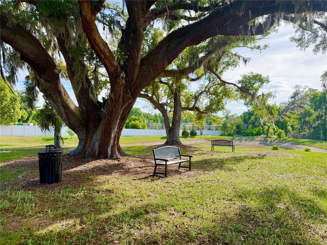 9714 OAK RANCH CRESCENT COURT, Thonotosassa, FL 33592