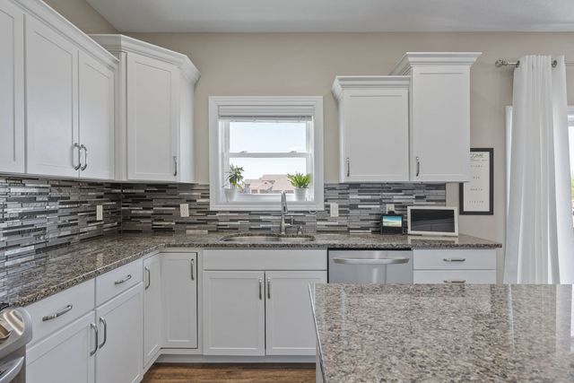 4305 Happiness Lane, Bettendorf, IA 52722