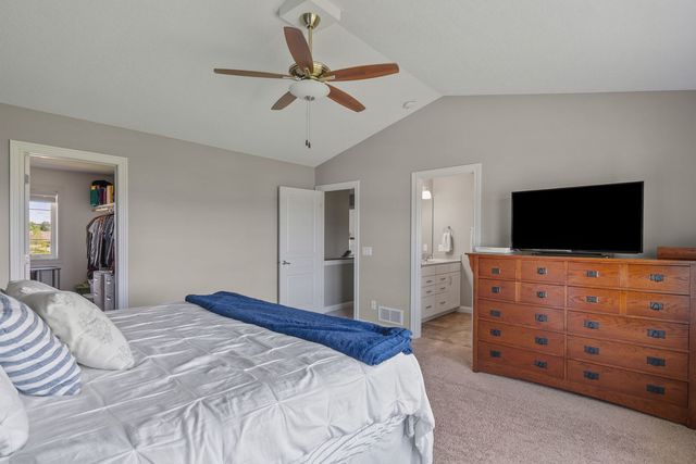 4305 Happiness Lane, Bettendorf, IA 52722