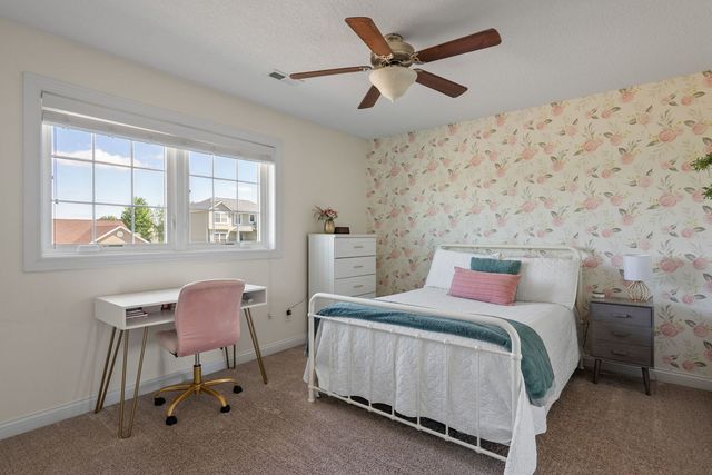 4305 Happiness Lane, Bettendorf, IA 52722