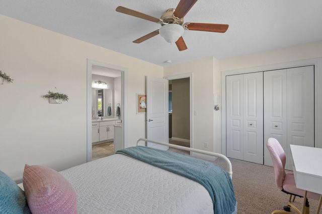 4305 Happiness Lane, Bettendorf, IA 52722