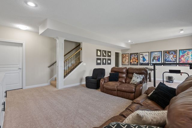 4305 Happiness Lane, Bettendorf, IA 52722