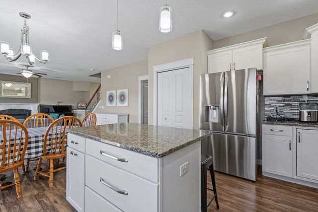 4305 Happiness Lane, Bettendorf, IA 52722