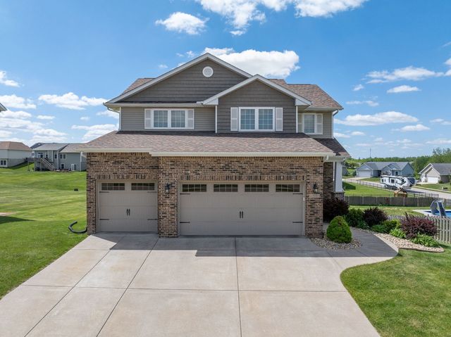 4305 Happiness Lane, Bettendorf, IA 52722