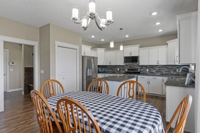 4305 Happiness Lane, Bettendorf, IA 52722