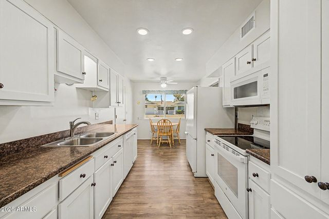 10509 W MISSION Lane, Sun City, AZ 85351